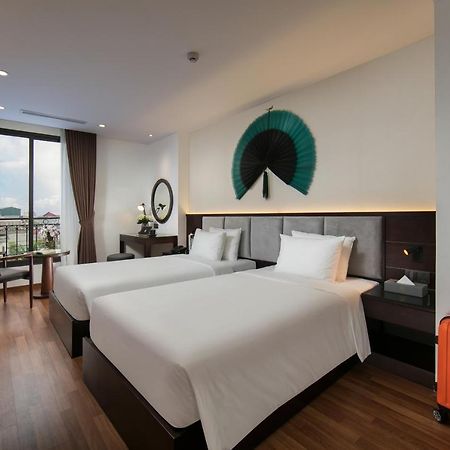 Hanoi Fiesta Hotel & Spa Bagian luar foto